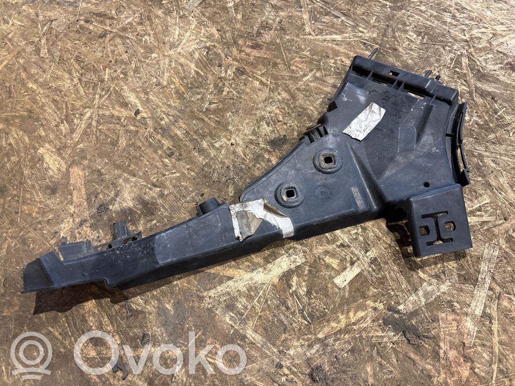 Audi Q7 4L Front bumper mounting bracket 