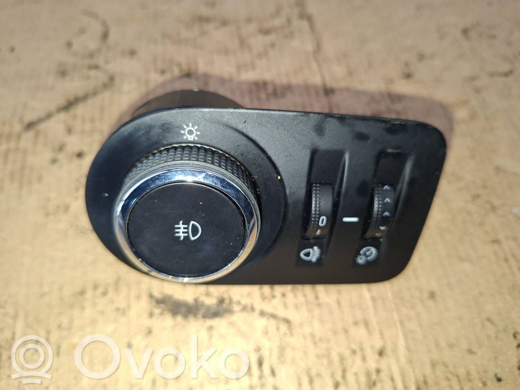 Opel Adam Light switch 