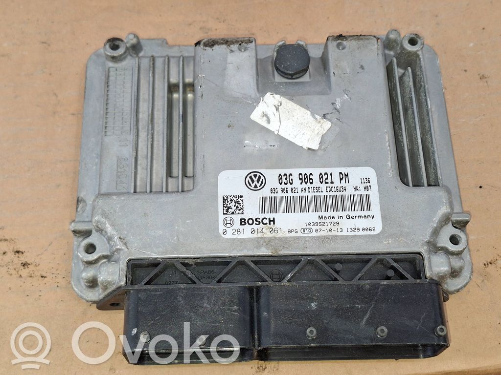 Volkswagen PASSAT B6 Engine control unit/module 