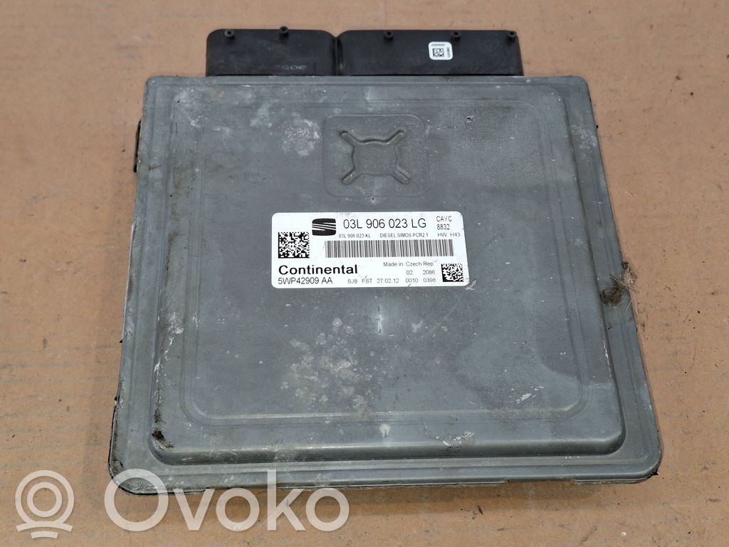 Audi A3 S3 A3 Sportback 8P Engine control unit/module 