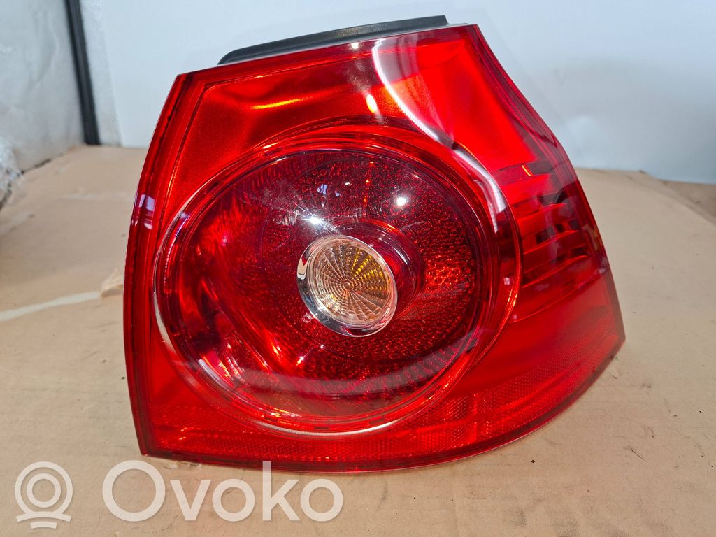 Volkswagen Golf V Lampa tylna 