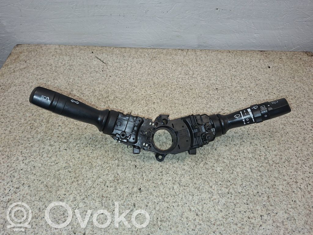 Hyundai i40 Interruptor/palanca de limpiador de luz de giro 