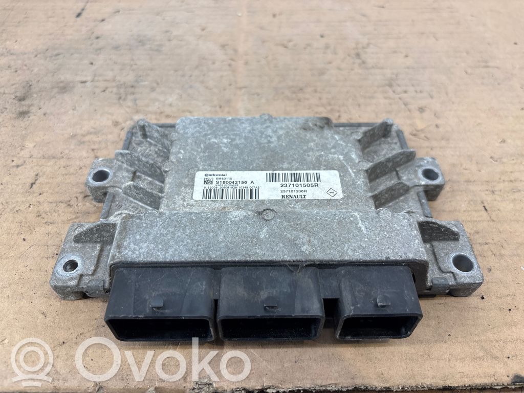 Renault Clio III Engine control unit/module 
