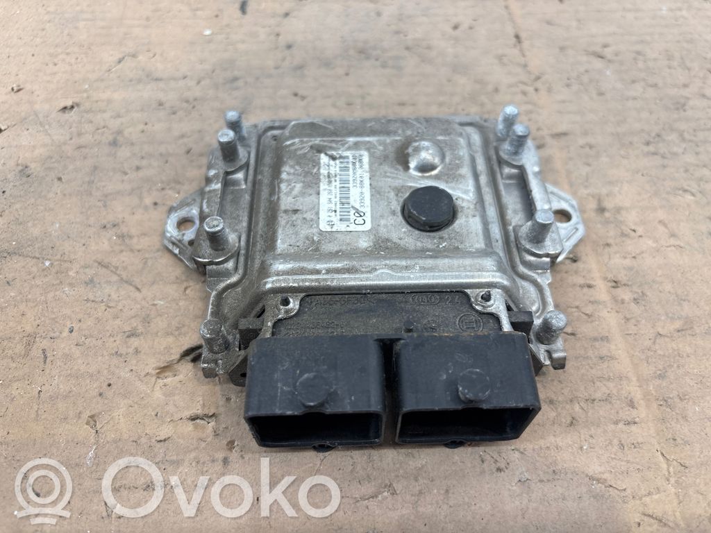 Suzuki Swift I Calculateur moteur ECU 