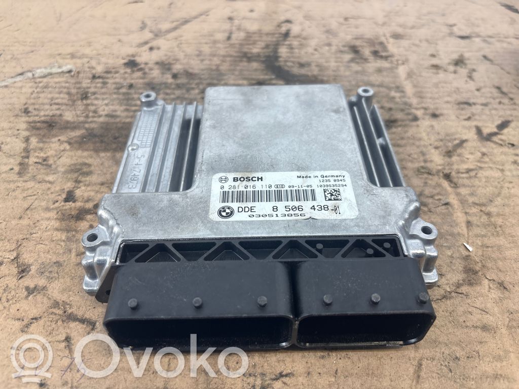 BMW 1 E81 E87 Variklio valdymo blokas 