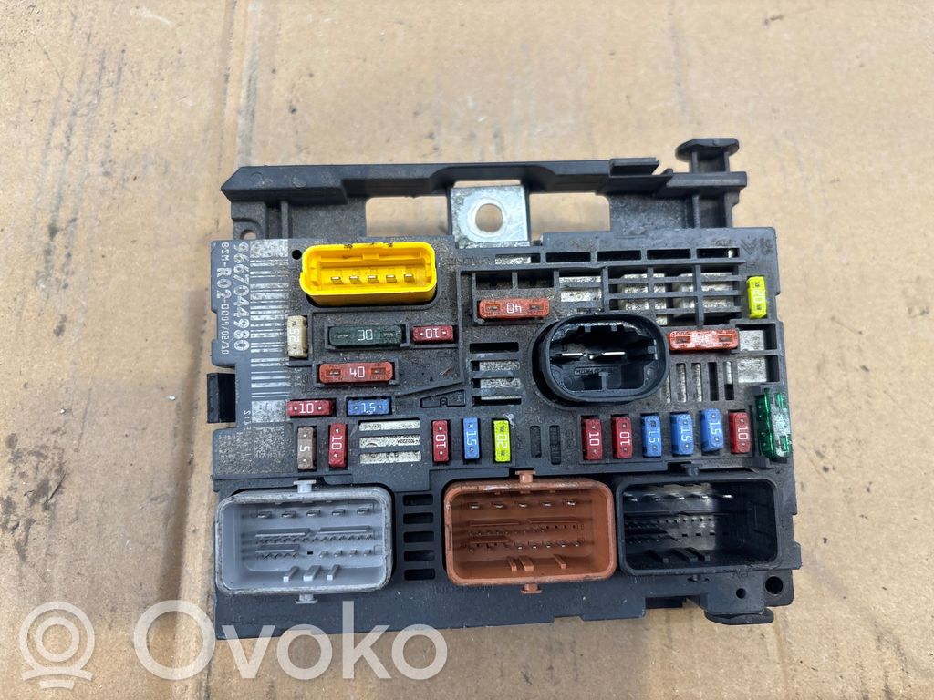 Citroen C4 I Picasso Sulakemoduuli 