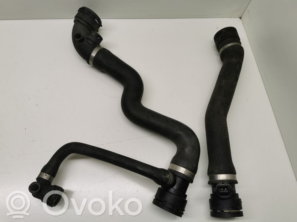 BMW 3 E46 Engine coolant pipe/hose 