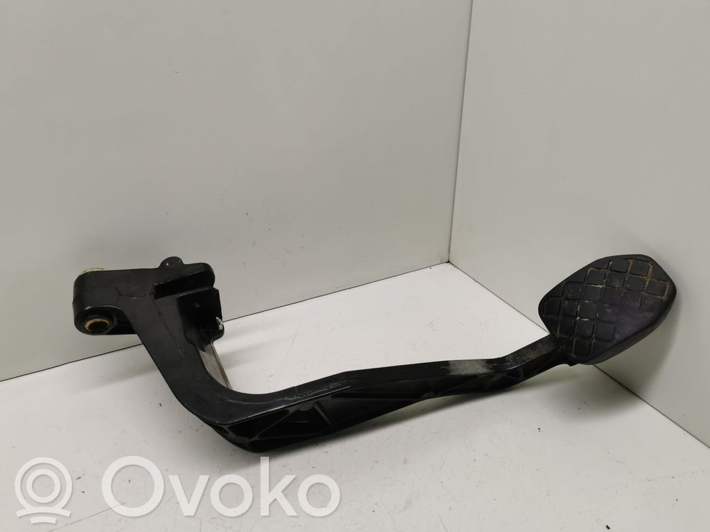 Pedal de embrague   8D1721316A