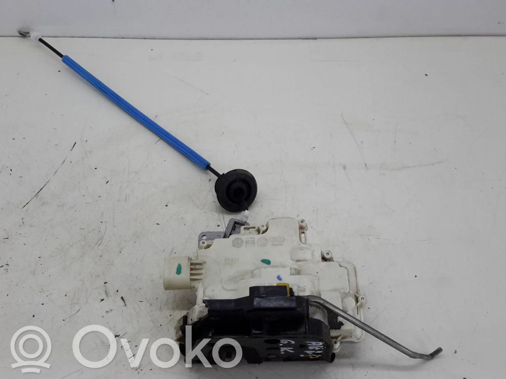 Cerradura de puerta trasera   4F0839015