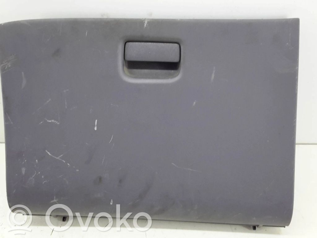Nissan Almera Tino Schowek deski rozdzielczej 