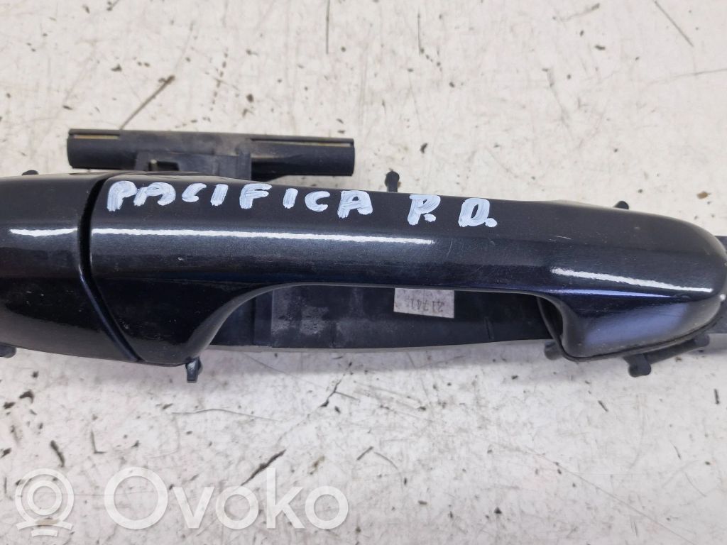 Chrysler Pacifica Manecilla externa puerta delantera 