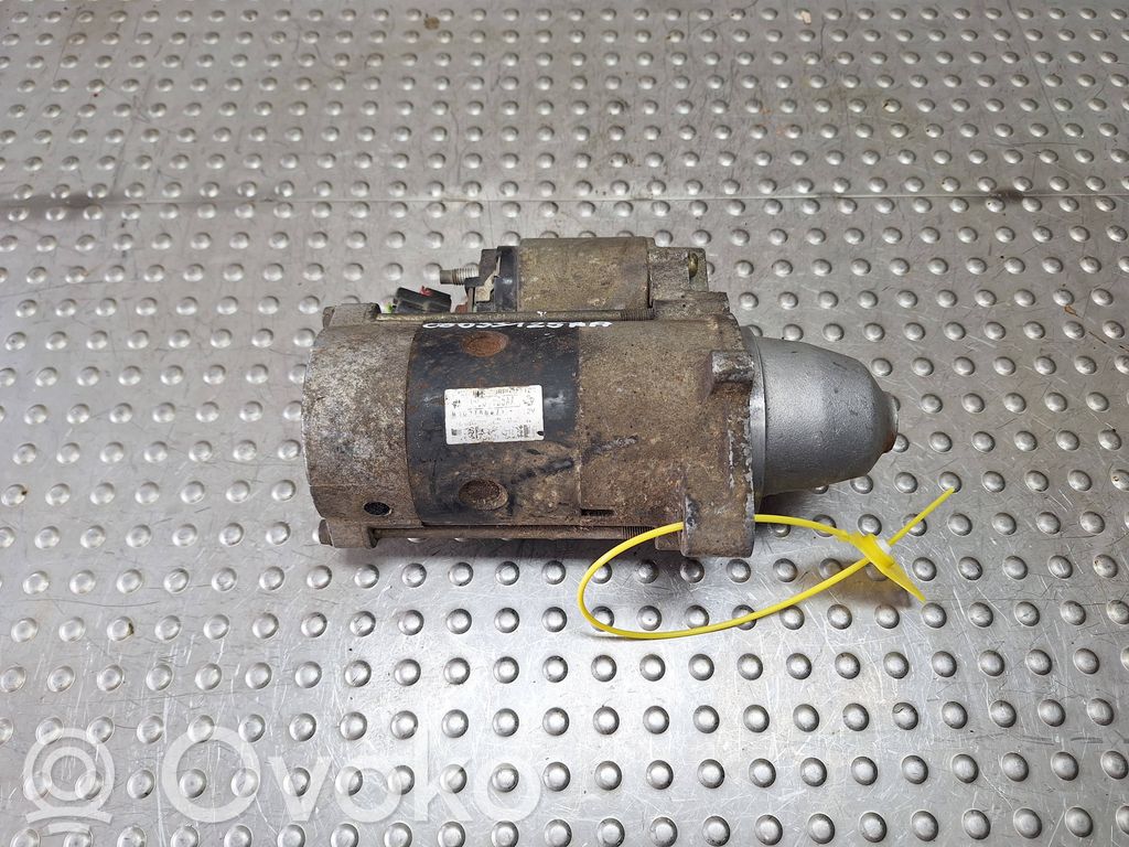 Motor de arranque   05033125AA