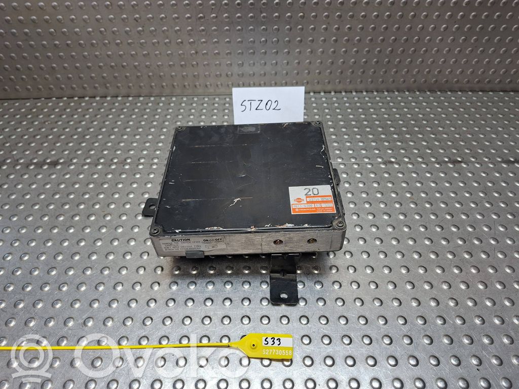 Nissan Terrano Engine control unit/module 