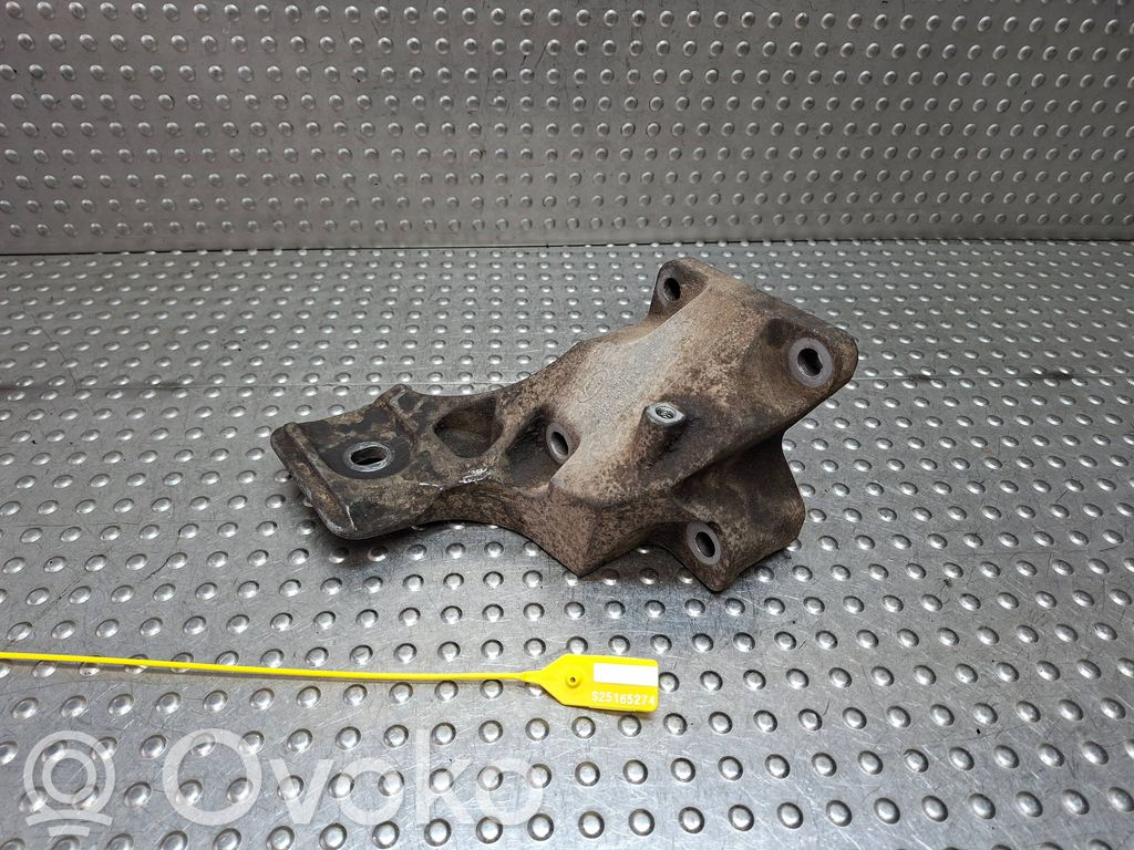 Łapa / Mocowanie silnika   S25165274,4H226037AA