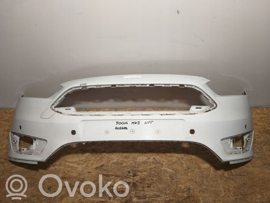 Ford Focus Parachoques delantero 