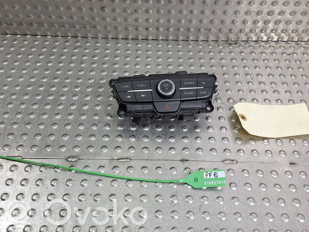 Ford Kuga II Unidad delantera de radio/CD/DVD/GPS 