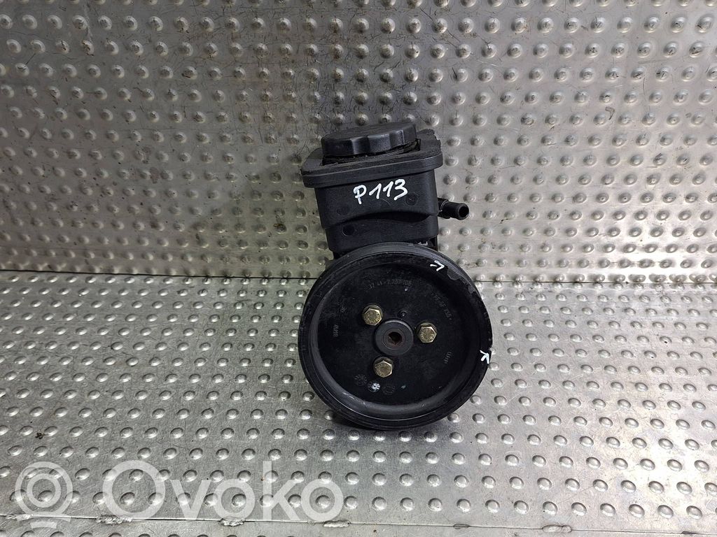 BMW 3 E46 Vairo stiprintuvo siurblys 
