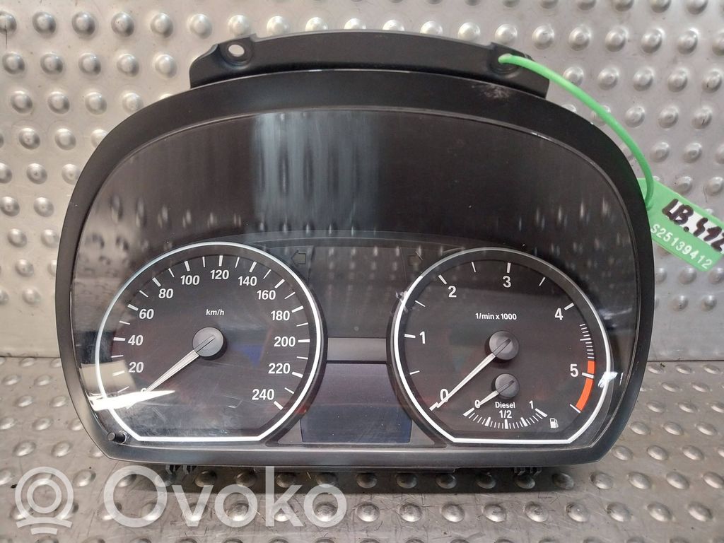 BMW 1 E81 E87 Spidometras (prietaisų skydelis) 