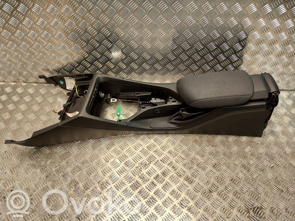 Armrest   S26380687,105005733