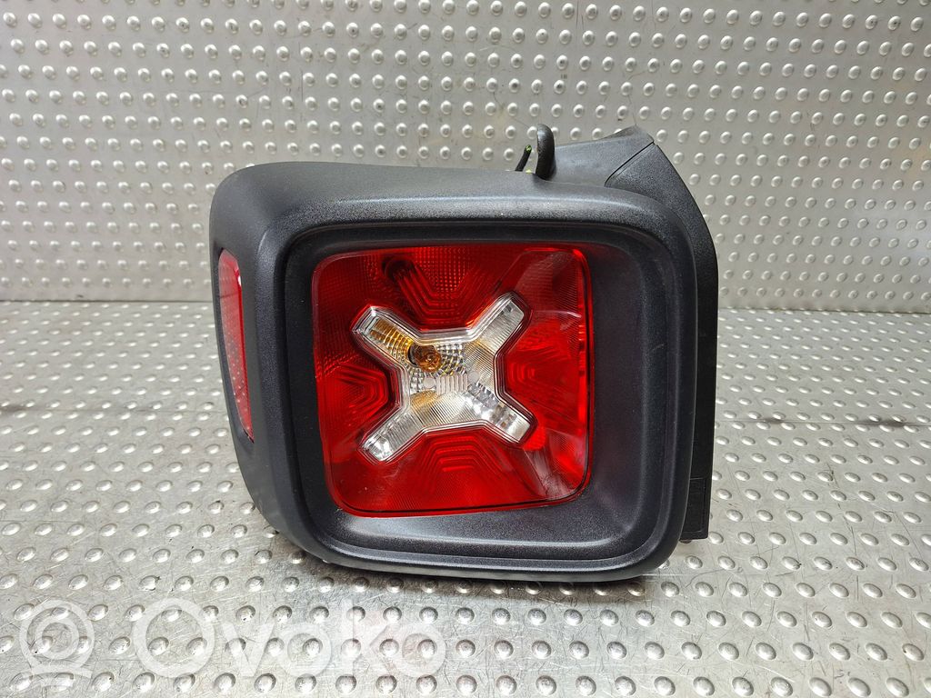 Jeep Renegade Lampa tylna 
