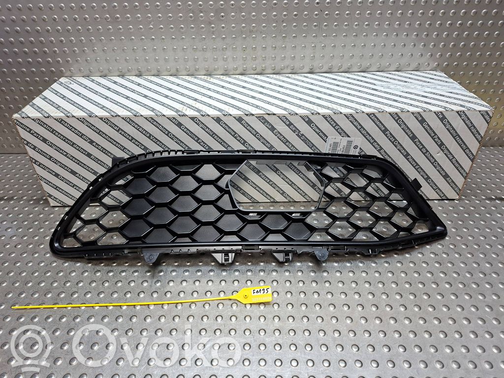 Alfa Romeo Giulia Kratka dolna zderzaka przedniego 