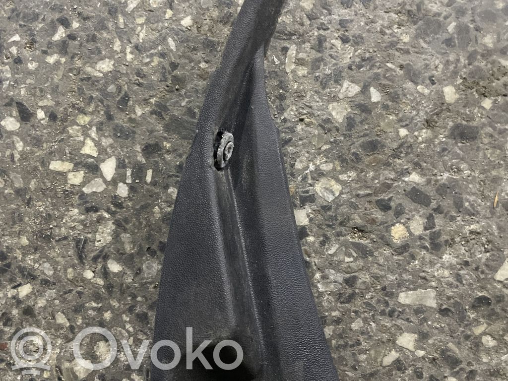 Mazda 3 II Windshield trim 
