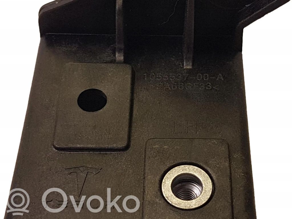 Tesla Model S Rear bumper mounting bracket 