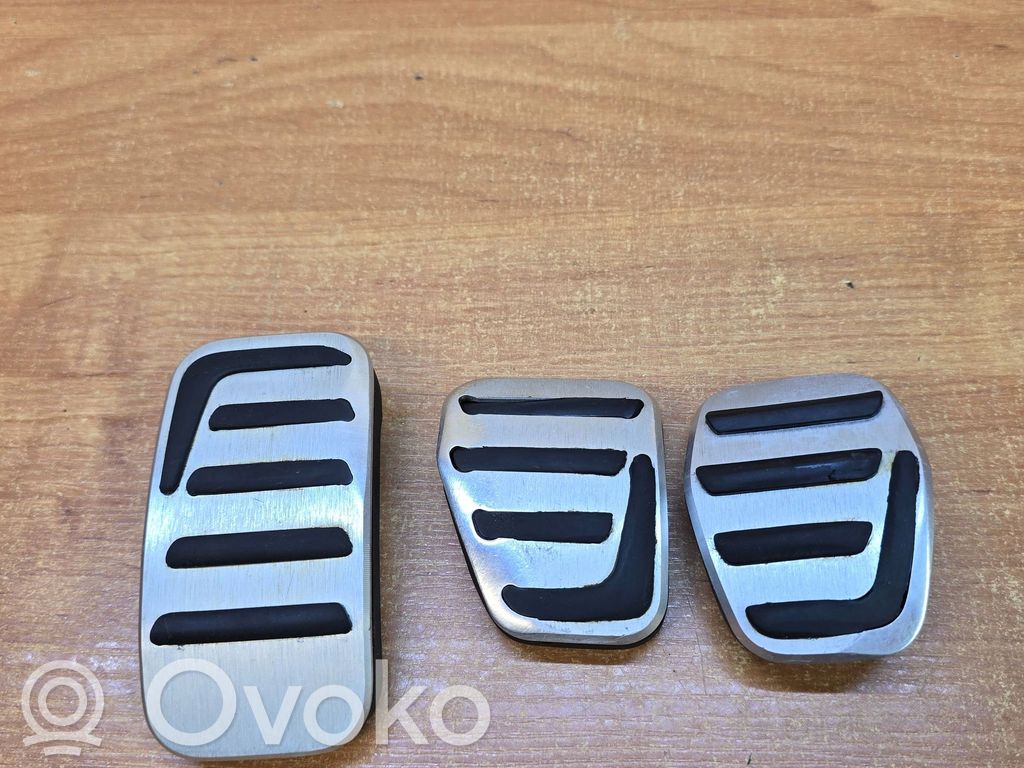 Volvo V40 Assemblage pédale 