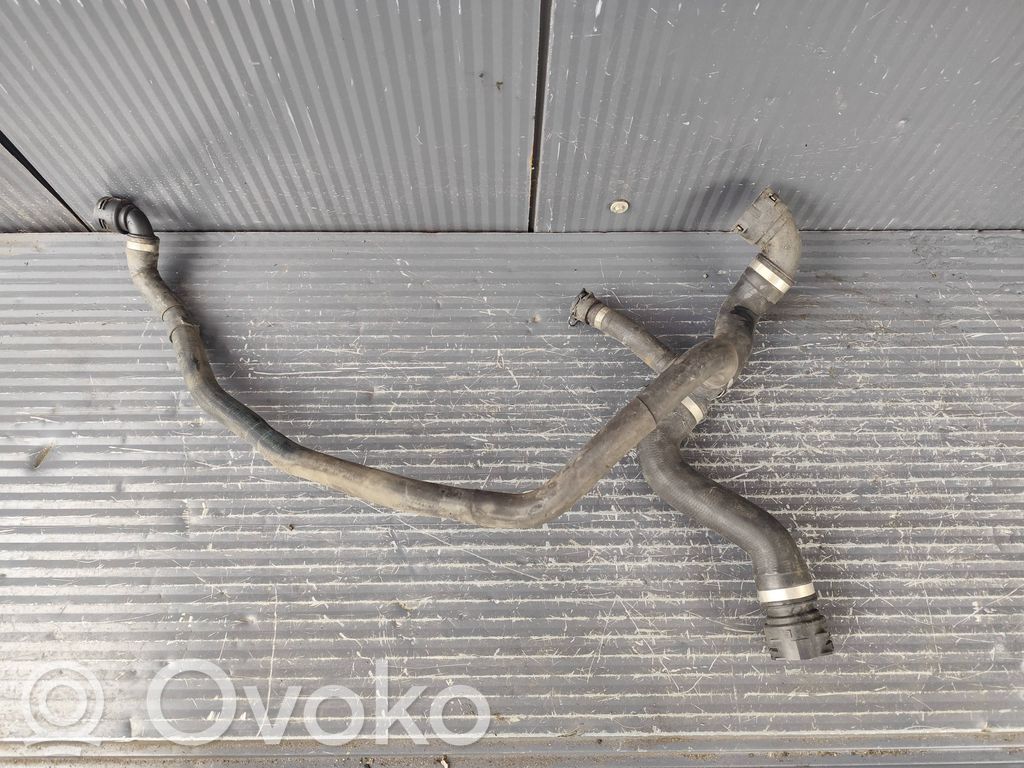 BMW 3 E92 E93 Engine coolant pipe/hose 