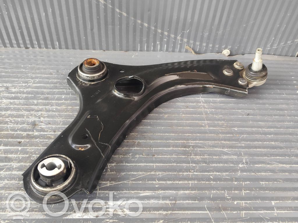 Renault Clio V Front control arm 