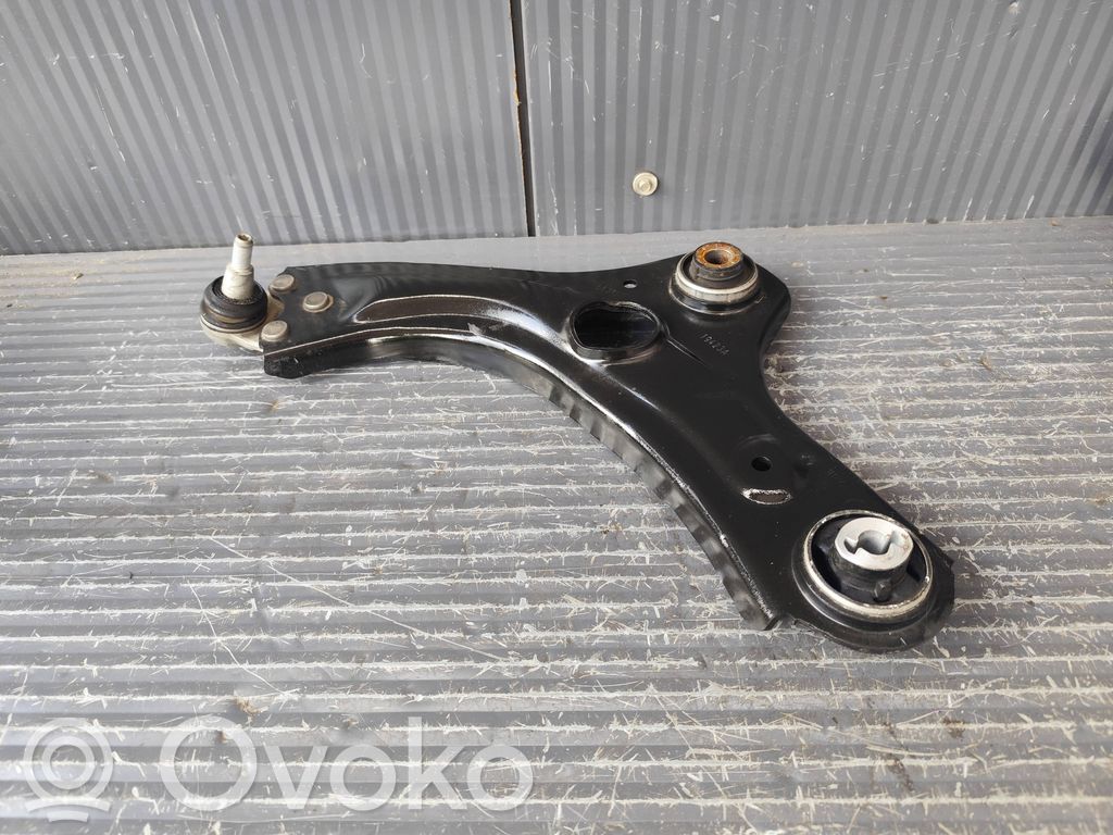 Renault Clio V Front control arm 