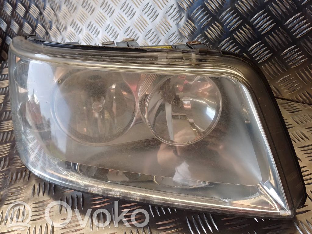 Volkswagen Transporter - Caravelle T5 Lampa przednia 