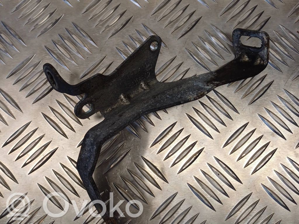 Mazda 5 EGR aušintuvo kronšteinas 