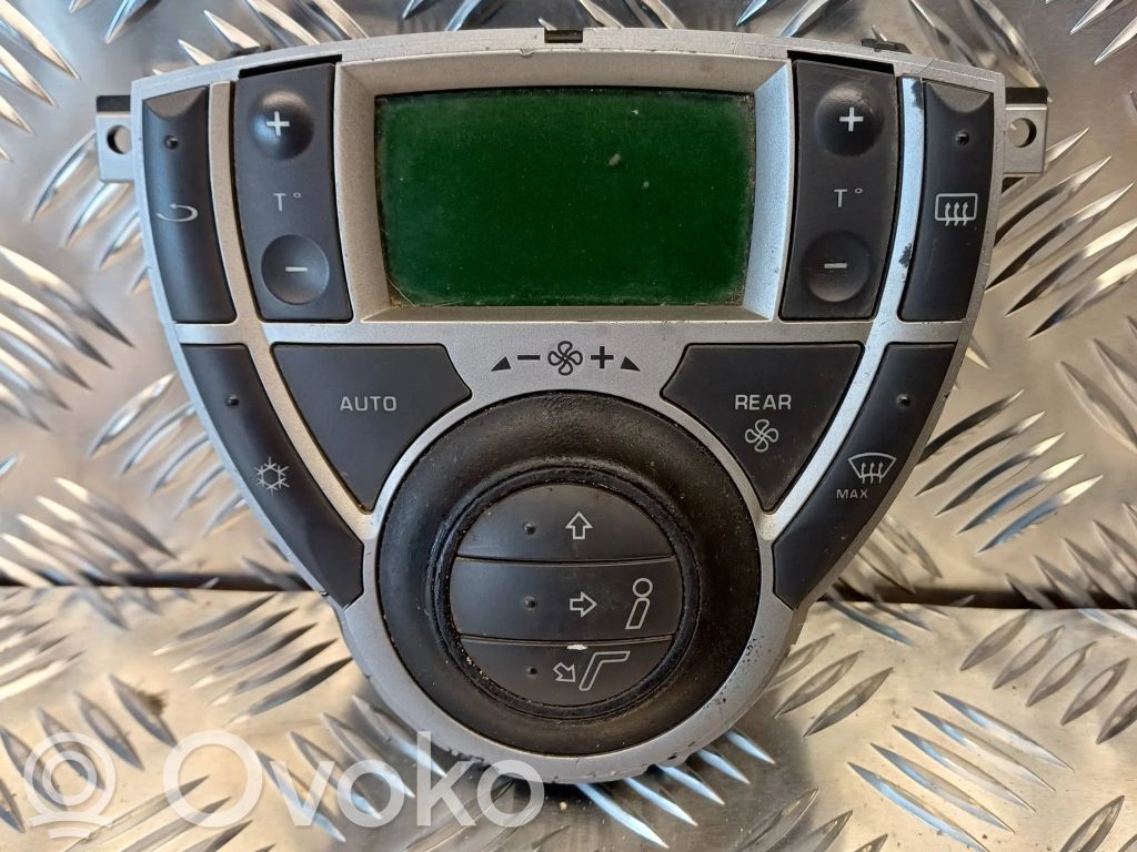 Peugeot 807 Climate control unit 