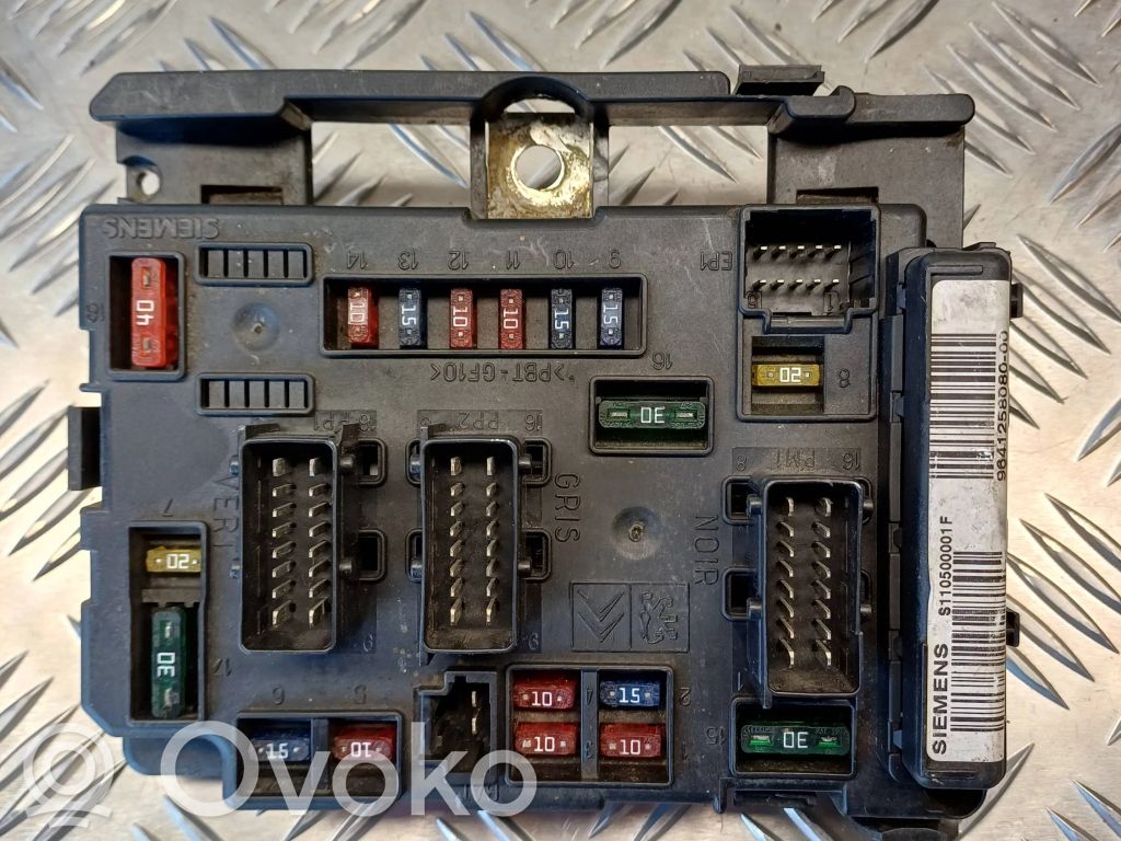 Citroen C5 Fuse module 
