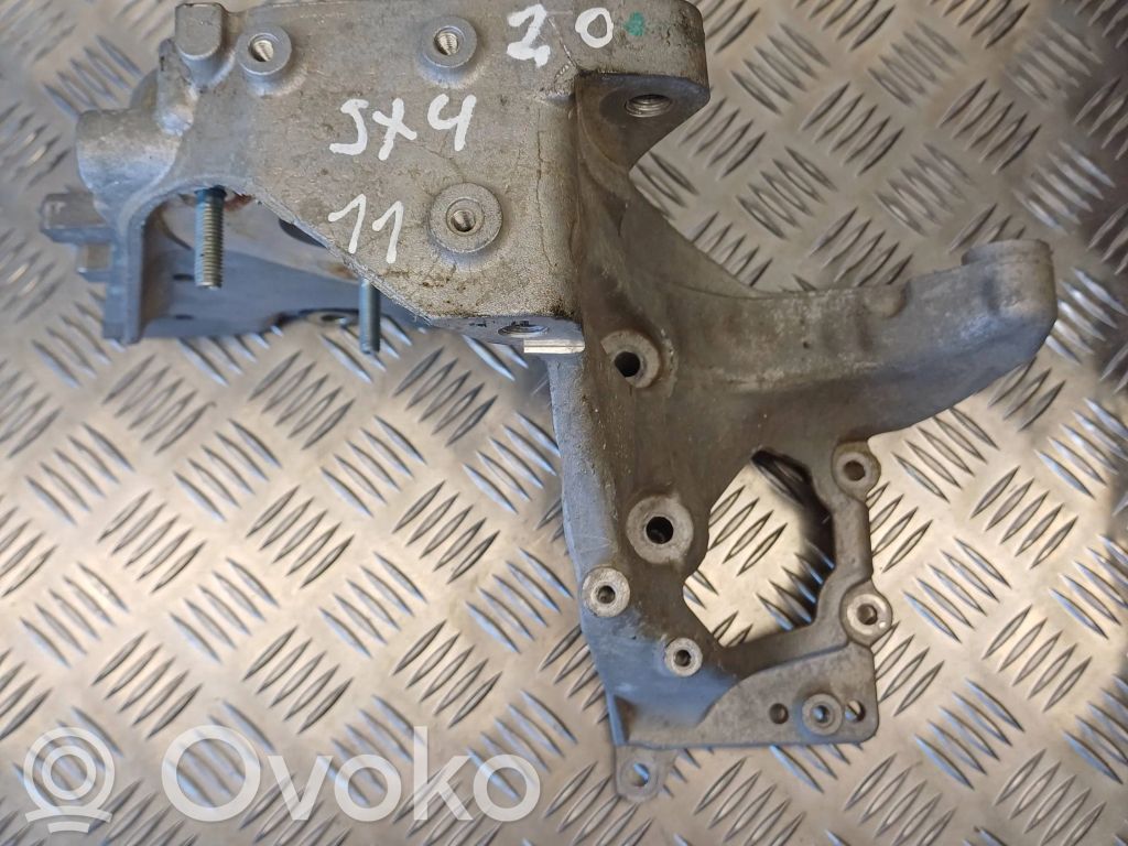 Engine mounting bracket   55226627