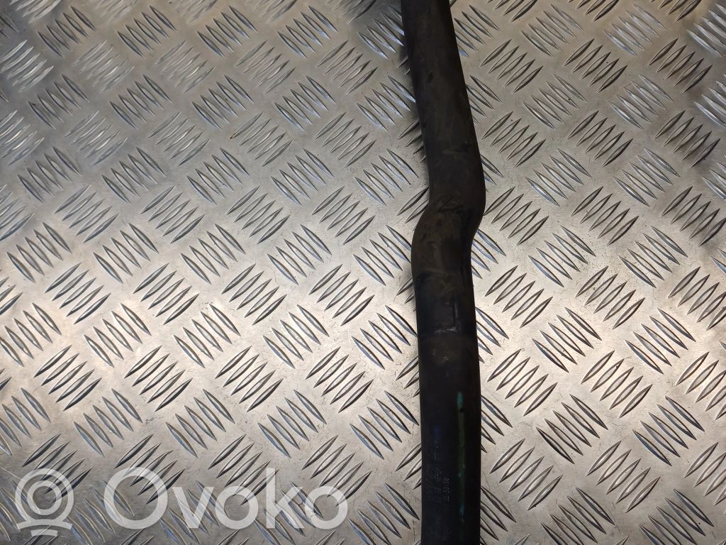Engine coolant pipe/hose