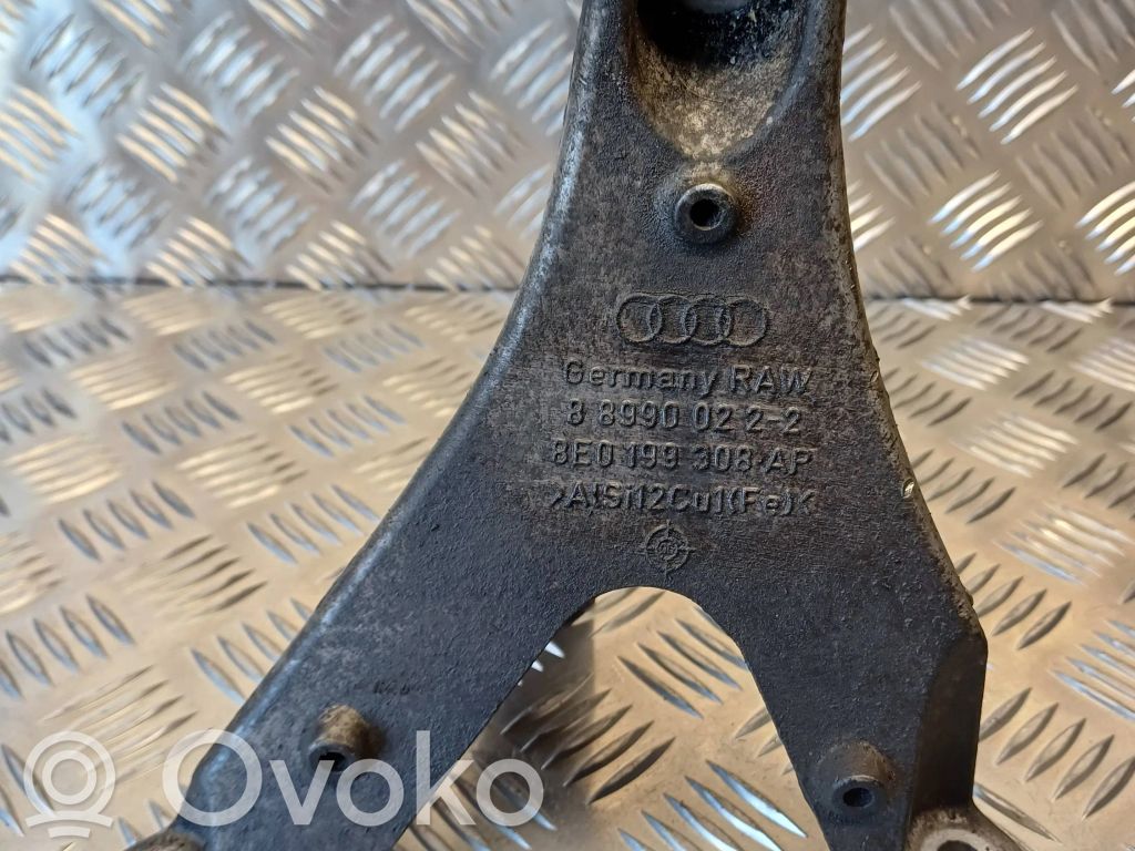 Audi A4 S4 B7 8E 8H Engine mounting bracket 