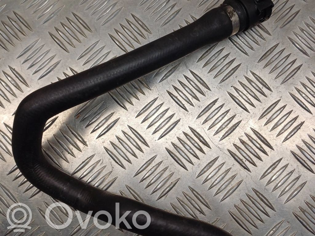 BMW X3 E83 Engine coolant pipe/hose 