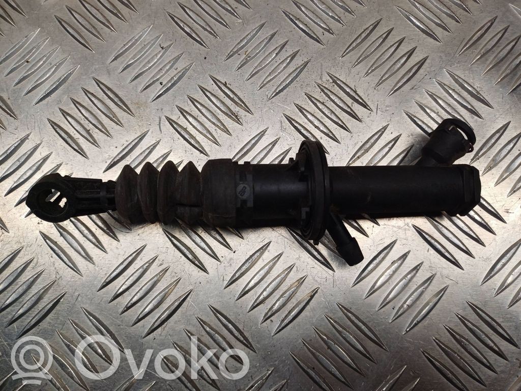 Renault Modus Kytkimen apusylinteri 