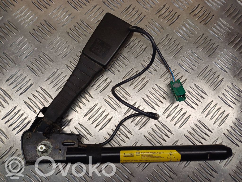 Opel Zafira B Hebilla del cinturón delantero 