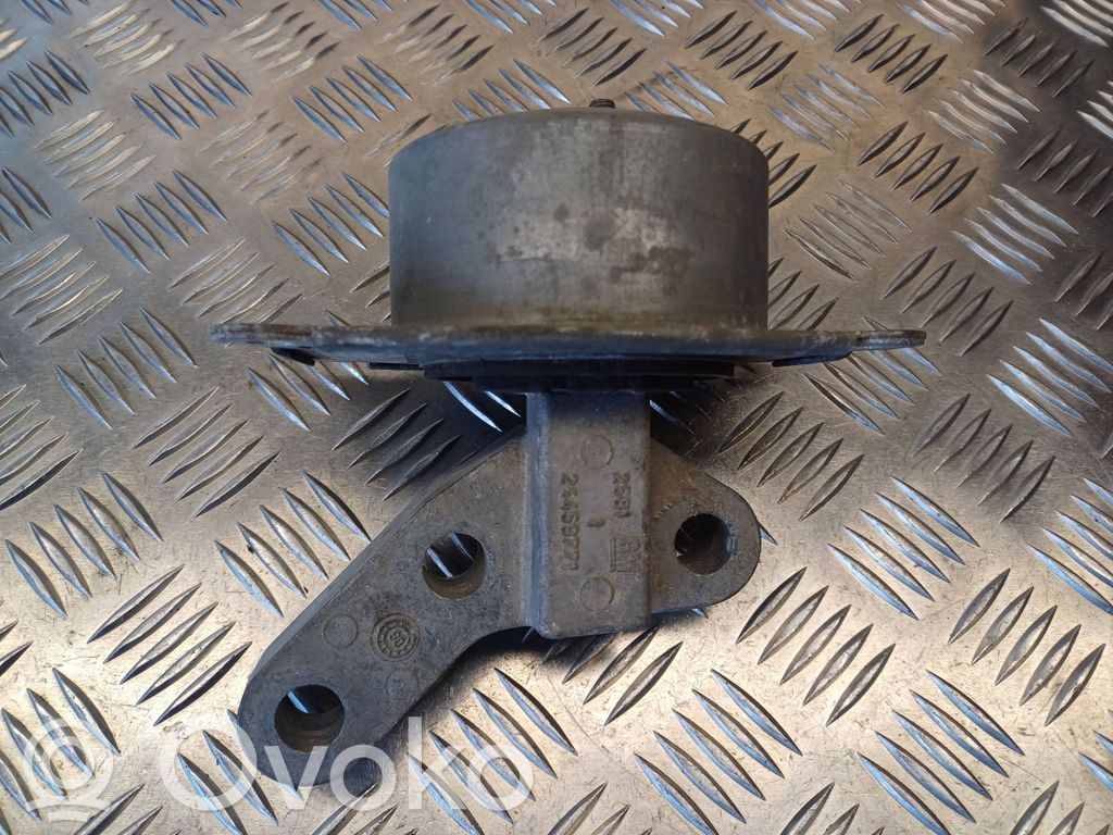 Opel Astra H Engine mount bracket 