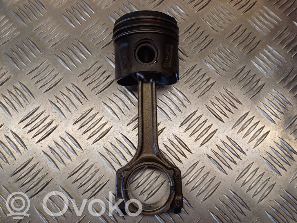Fiat Doblo Piston with connecting rod 