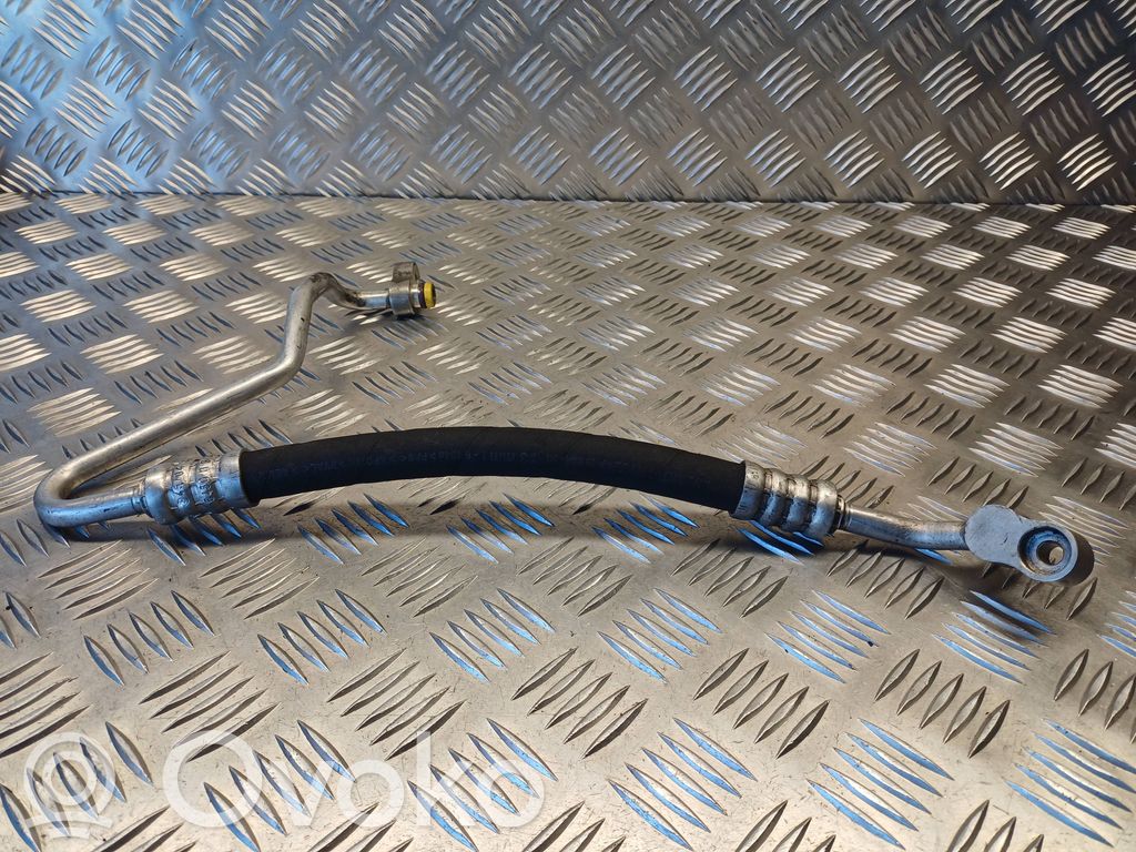 Air conditioning (A/C) pipe/hose   6944980