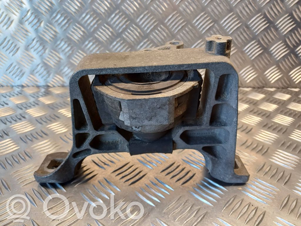 Mazda 3 I Engine mount bracket 
