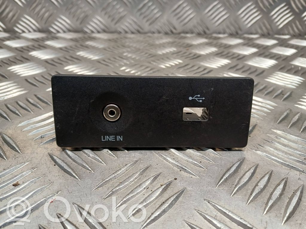 Ford Focus Enchufe conector USB 
