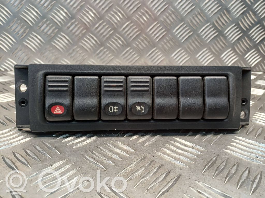 Hazard light switch   10243825