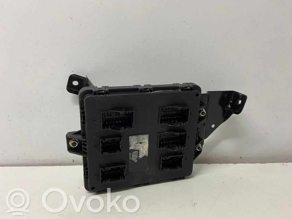 Muut ohjainlaitteet/moduulit   802000363AA