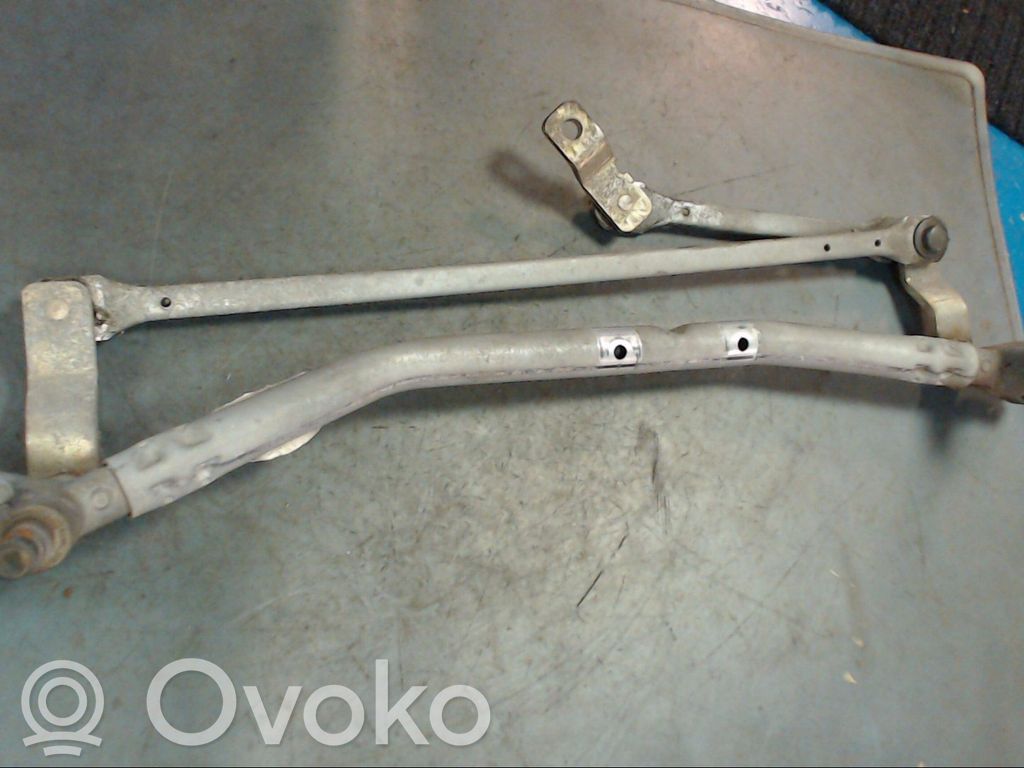 Front wiper linkage