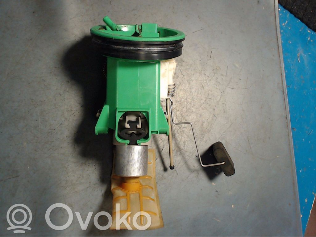 BMW 3 E36 Fuel injection high pressure pump 